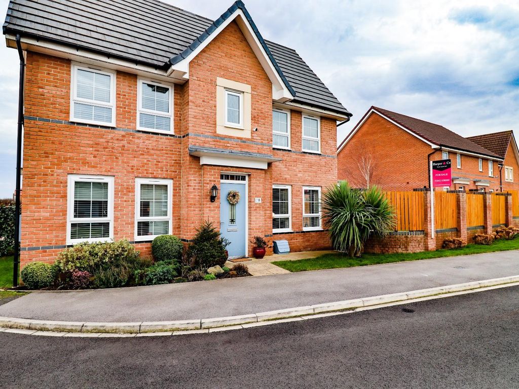 3 bed semidetached house for sale in Gresley Close, Leven Woods, Yarm