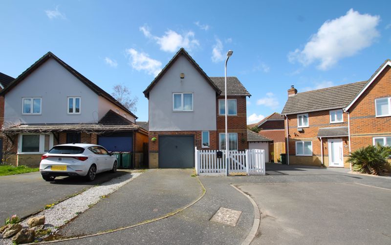 3 bed detached house for sale in Woodcock Gardens, Hawkinge, Folkestone