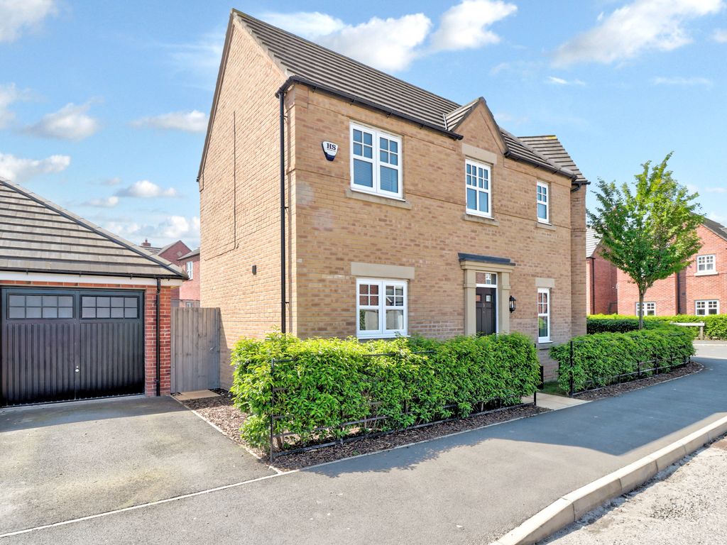 3 bed semidetached house for sale in Redwood Drive, Cottam, Preston