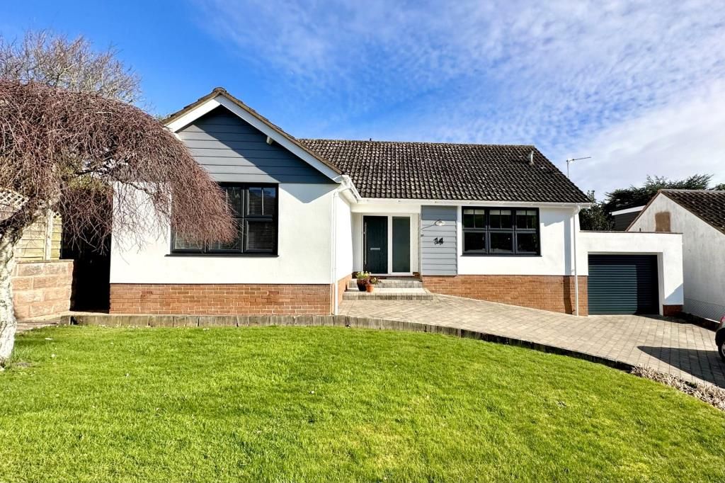 3 bed detached bungalow for sale in Barn Hayes, Sidmouth, Devon EX10