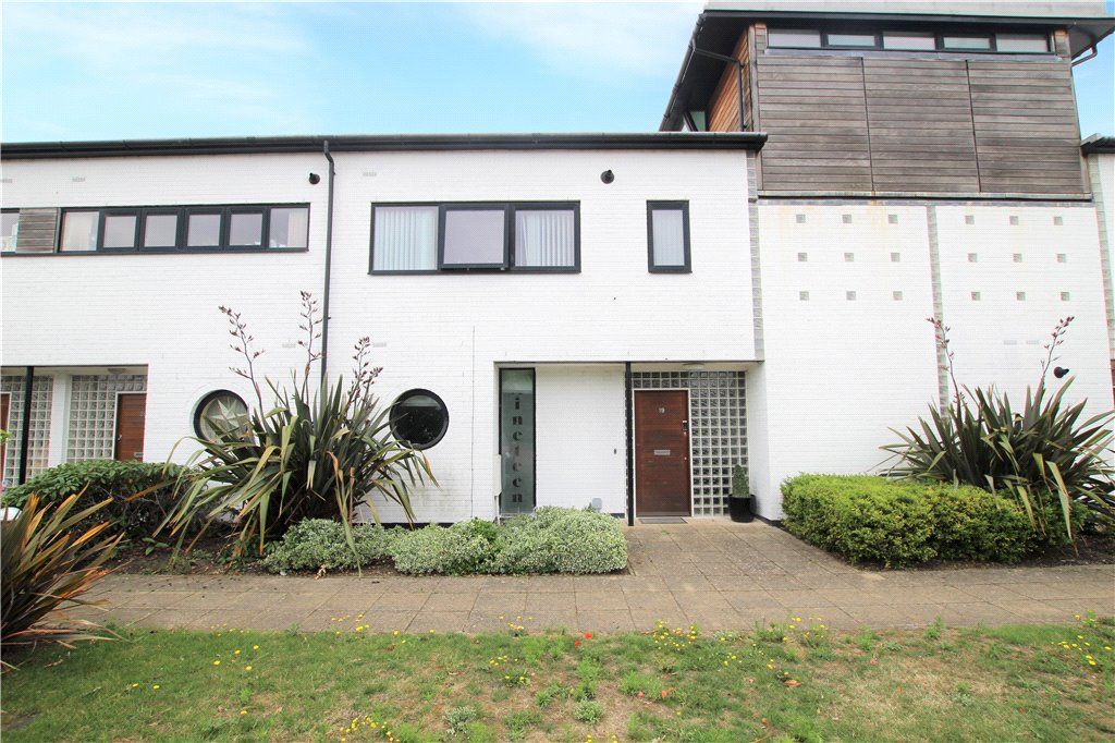 2 bed terraced house for sale in Witney Close, Ipswich, Suffolk IP3, £