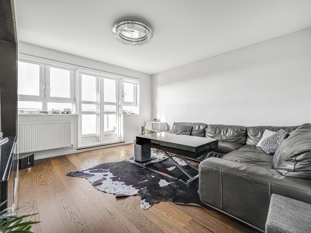 2 bed flat for sale in Barclay Close, Fulham, London SW6, £500,000 Zoopla