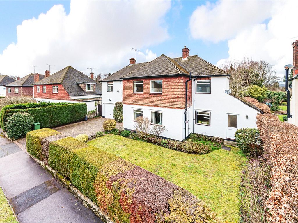 4 bed detached house for sale in Lyndhurst Drive, Sevenoaks, Kent TN13