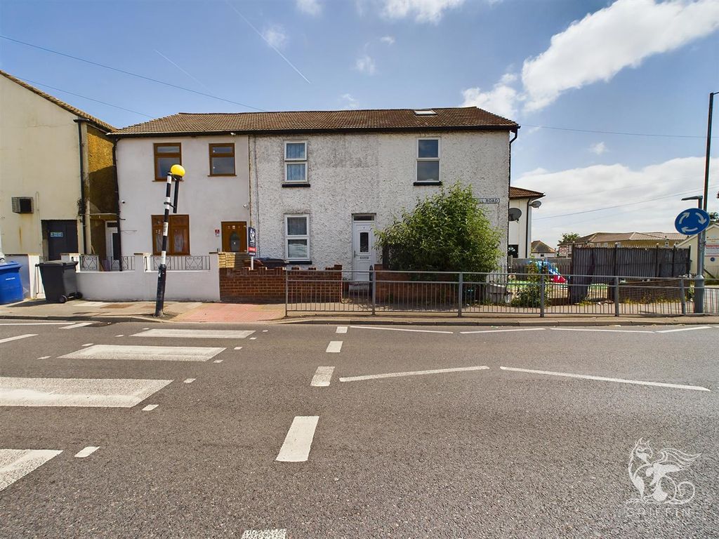 3 bed property for sale in Mill Road, Aveley, South Ockendon RM15 Zoopla