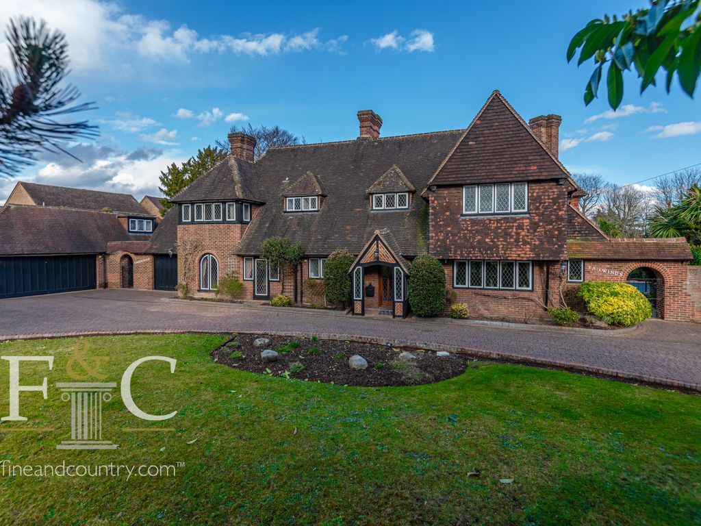 6 bed detached house for sale in Park Lane, Broxbourne, Hertfordshire