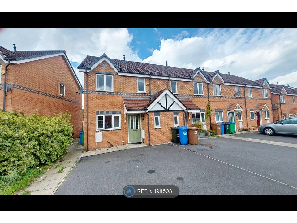 3 bed end terrace house to rent in Lorton Close, Manchester M24, £1,250