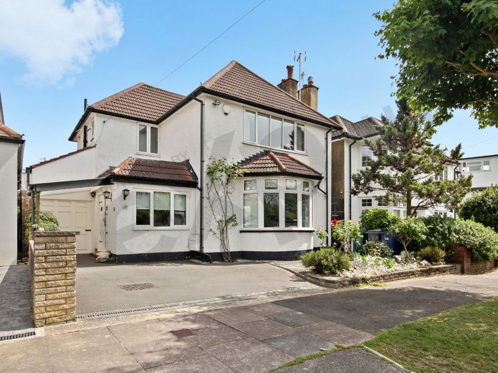 3 bed detached house for sale in Beech Walk, London NW7 Zoopla