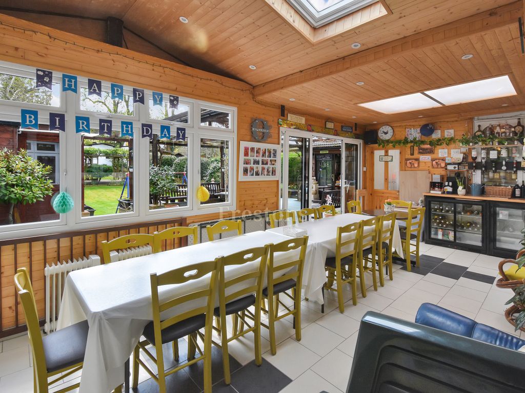 4 bed semidetached house for sale in The Ridgeway, London N14, £