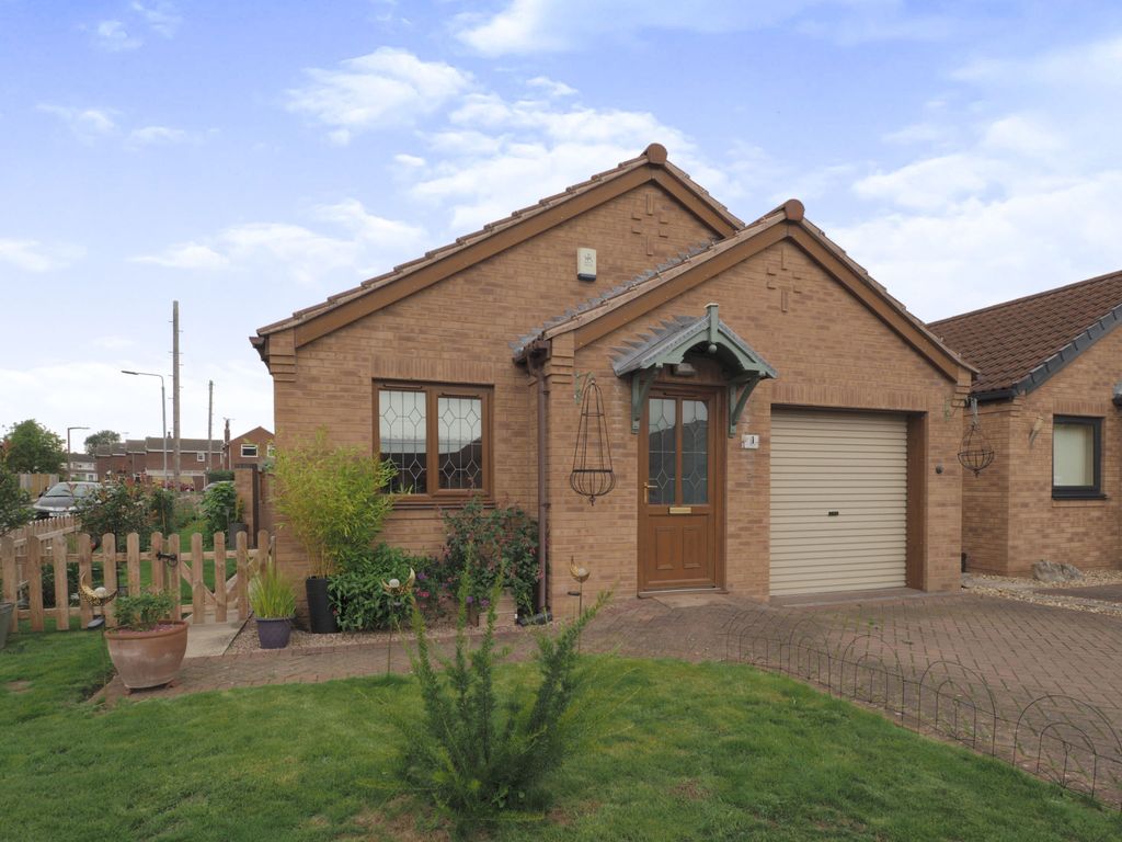 2 bed detached bungalow for sale in Ferns Meadow, North Leverton DN22