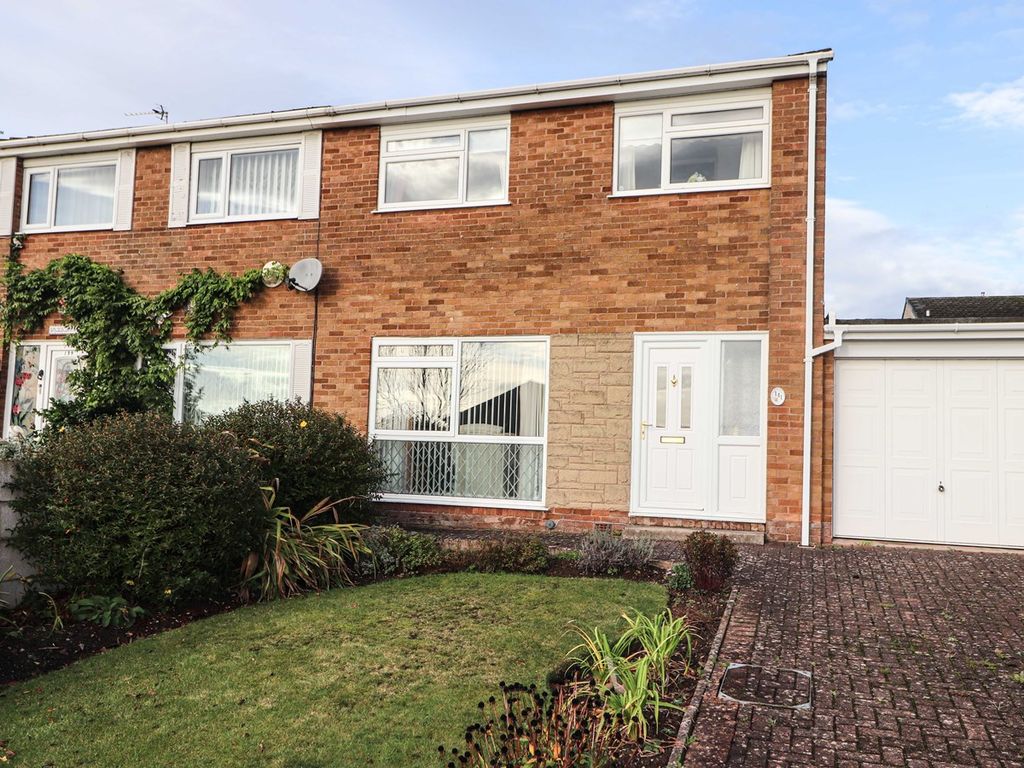 3 bed semidetached house for sale in Hebden Avenue, Morton West