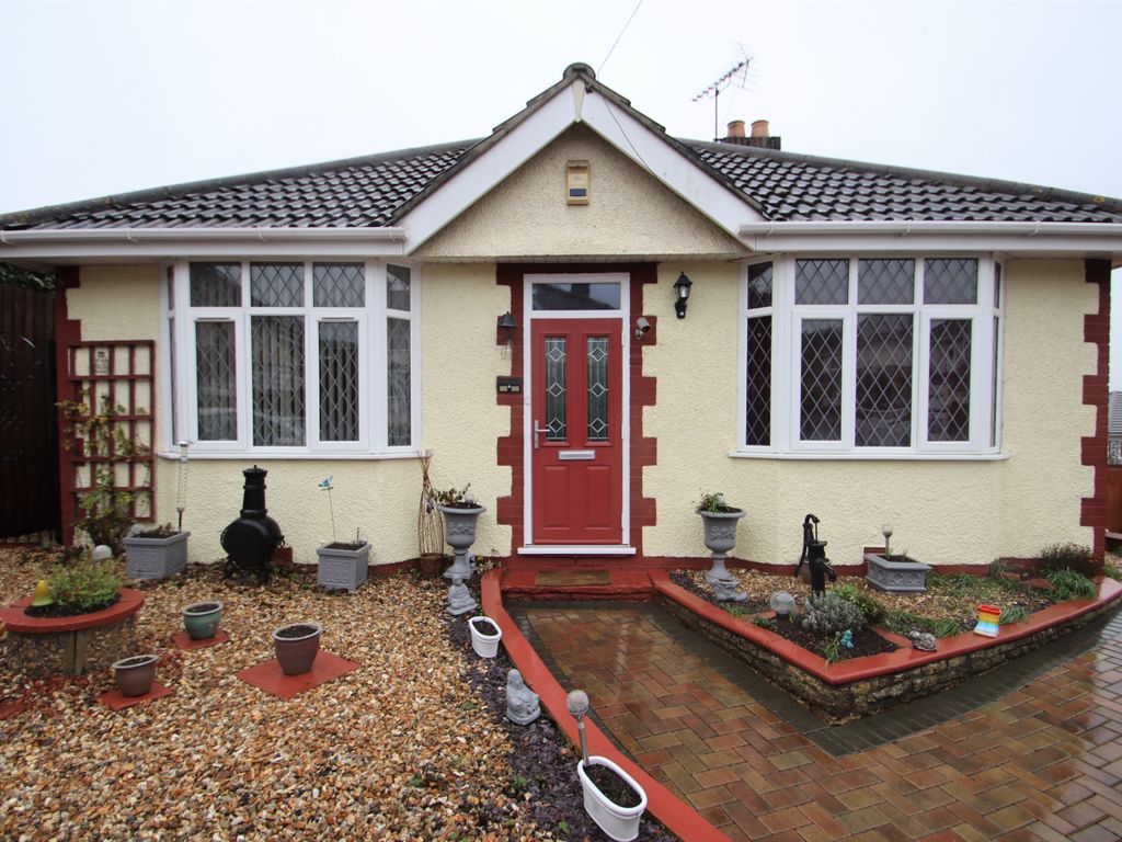3 bed detached bungalow for sale in Woodcliff Road, WestonSuperMare