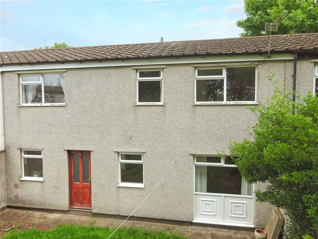 Holtdale Drive, Leeds, West Yorkshire LS16  