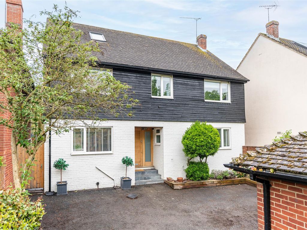 5 bed detached house for sale in Ashdon Road, Saffron Walden CB10, £895,000 Zoopla