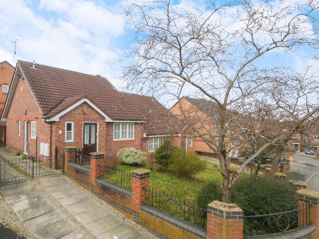 2 bed semidetached bungalow for sale in Wensleydale Rise, Armley
