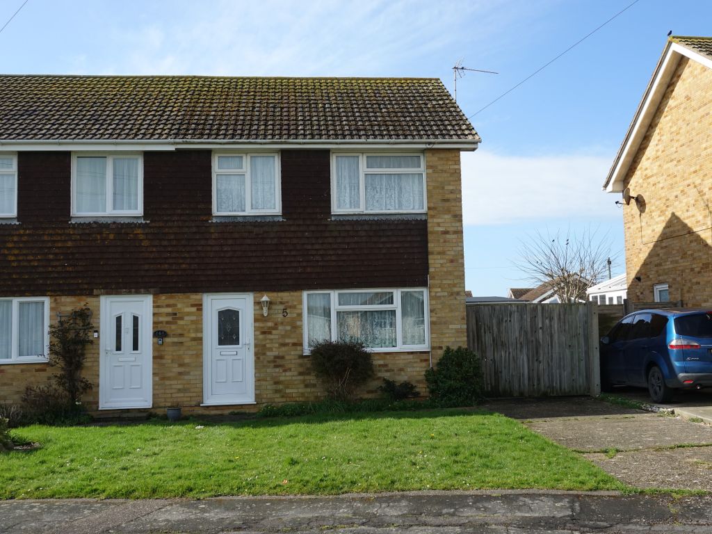3 bed semidetached house for sale in Glen Crescent, Selsey, Chichester
