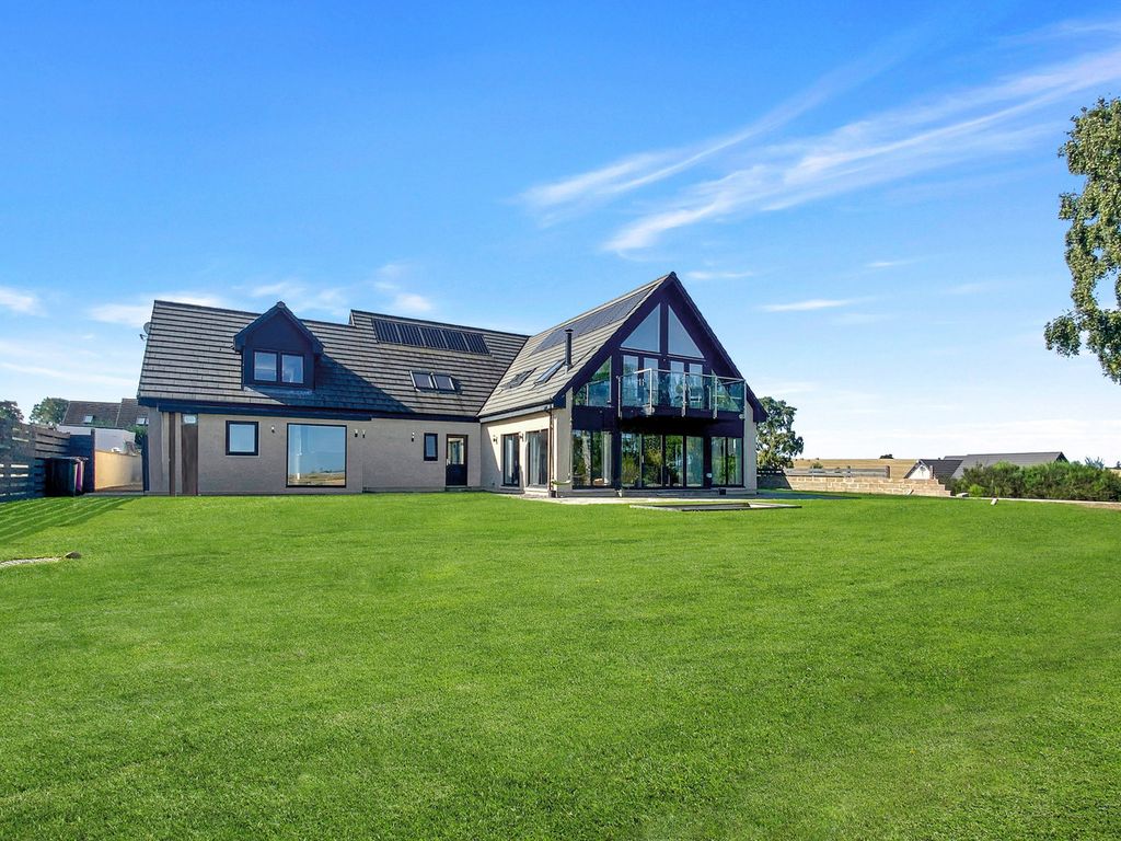5 bed detached house for sale in Arndale View, Elgin IV30, £695,000 Zoopla