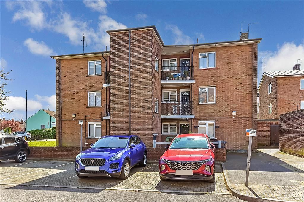 2 bed flat for sale in Littlebrook Manorway, Dartford, Kent DA1, £