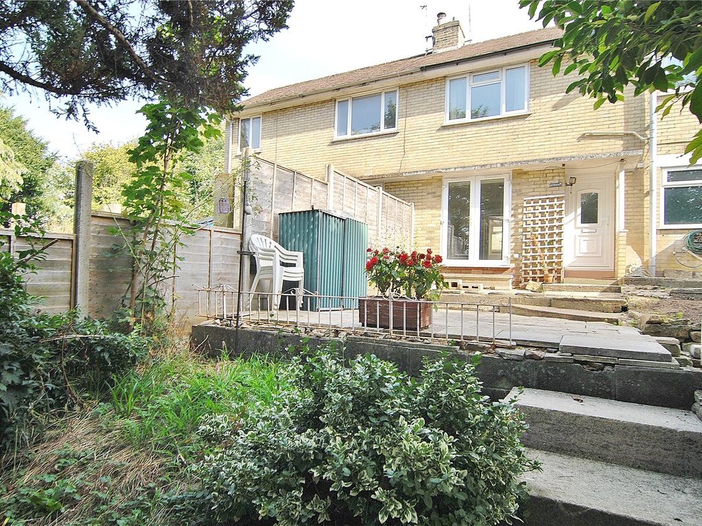 3 bed detached house for sale in Bath Road, Stroud, Gloucestershire GL5