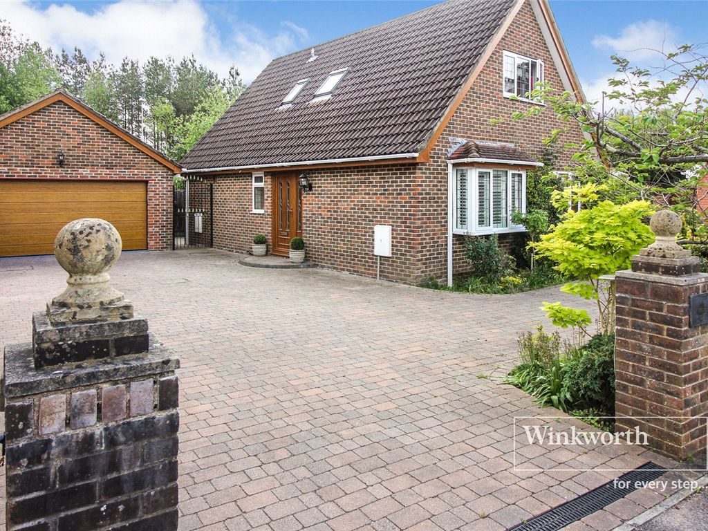 3 bed detached house for sale in Wisteria Drive, Verwood BH31, £538,950 Zoopla