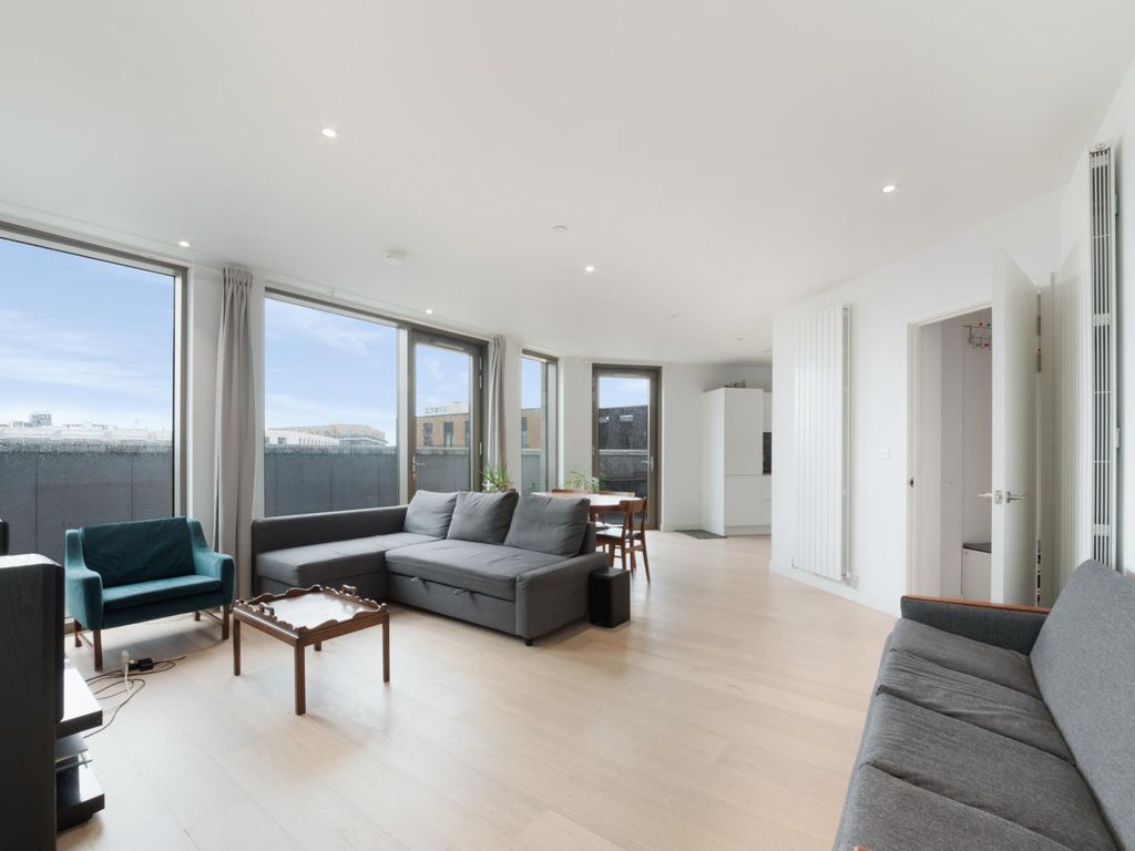 Commodore House, Royal Wharf, London E16