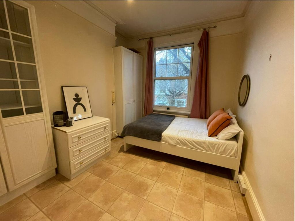 Room to rent in Northcote Avenue, London W5, £1,100 pcm Zoopla
