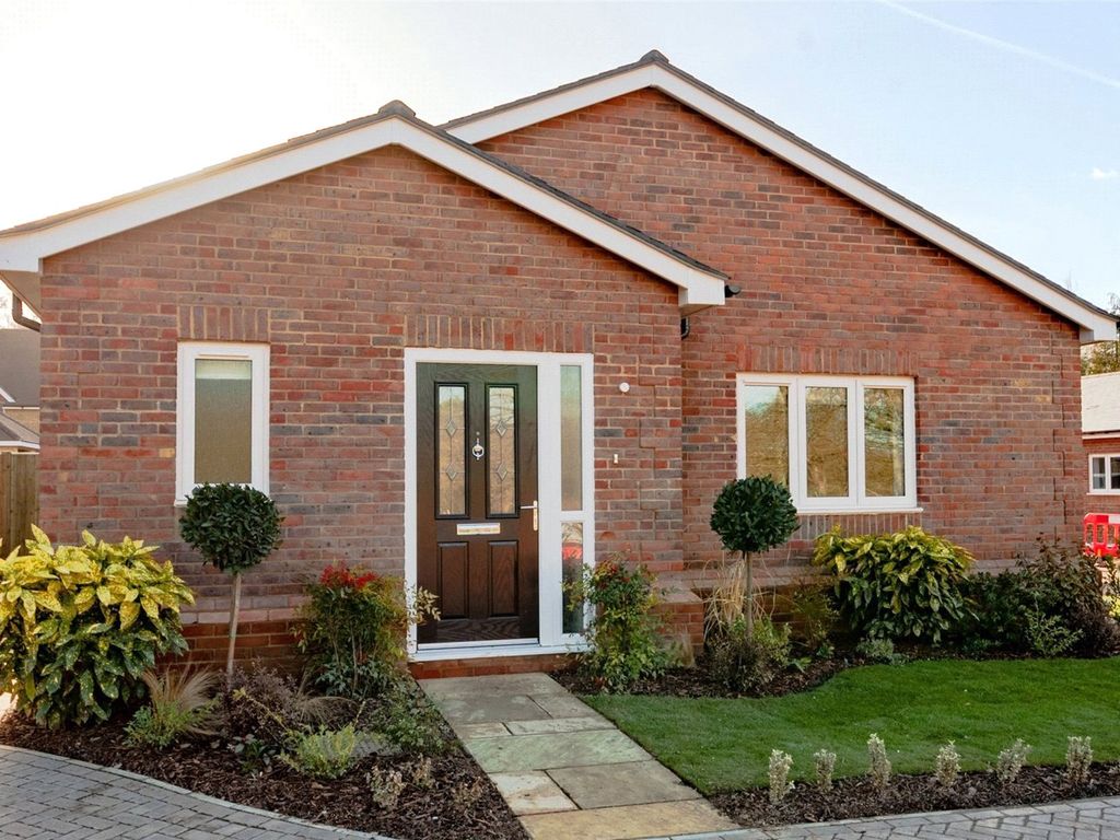 New home, 3 bed detached house for sale in Whitegates, Long Hill Road, Ascot SL5, £725,000 Zoopla