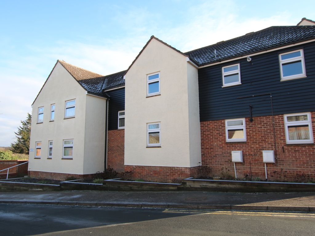 1 bed flat for sale in Knights Way, Dunmow CM6 Zoopla