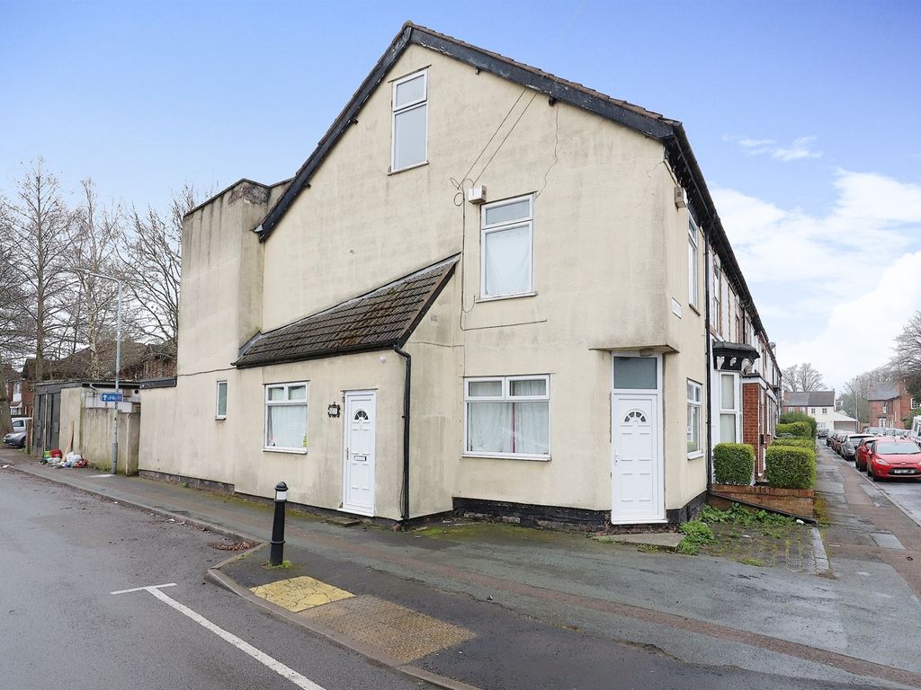 4 bed end terrace house for sale in Coleman Street, Wolverhampton WV6
