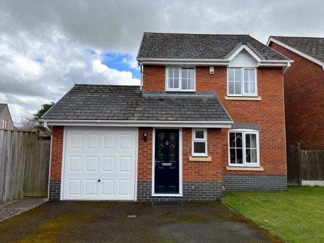 3 bed detached house for sale in maes y celyn, guilsfield, welshpool, powys sy21