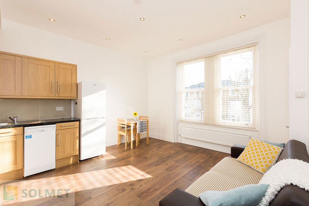 1 bed flat to rent in Cavendish Road, Kilburn, London NW6, £1,600 pcm