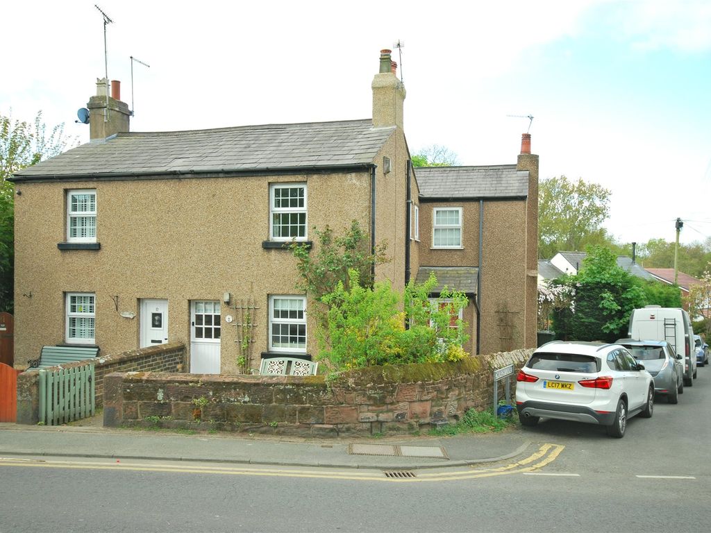 3 bed semidetached house for sale in Burton Road, Little Neston