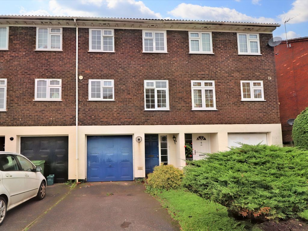 Hillcrest, Weybridge, Surrey KT13  