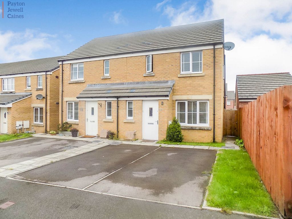 3 bed semidetached house for sale in Maes Brynach, Brynmenyn, Bridgend