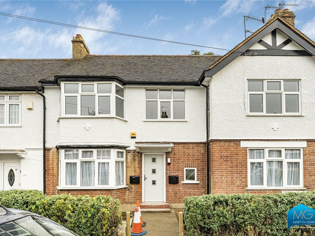 3 bed flat for sale in Long Lane, London N2, £559,950 Zoopla