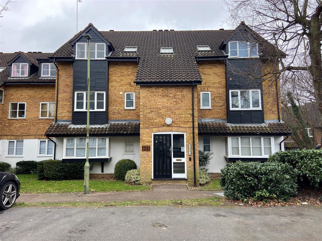 Studio to rent in Boleyn Way, New EN5 Zoopla