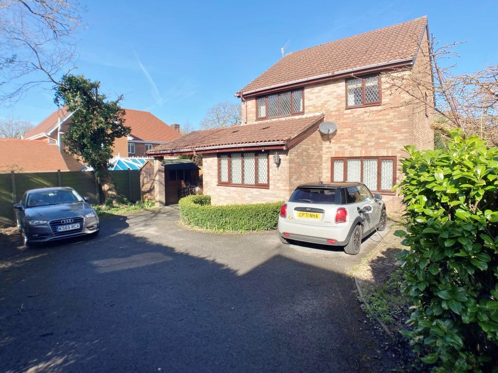 4 bed detached house for sale in Heol Y Waun, Pontlliw, Swansea SA4, £299,999 Zoopla