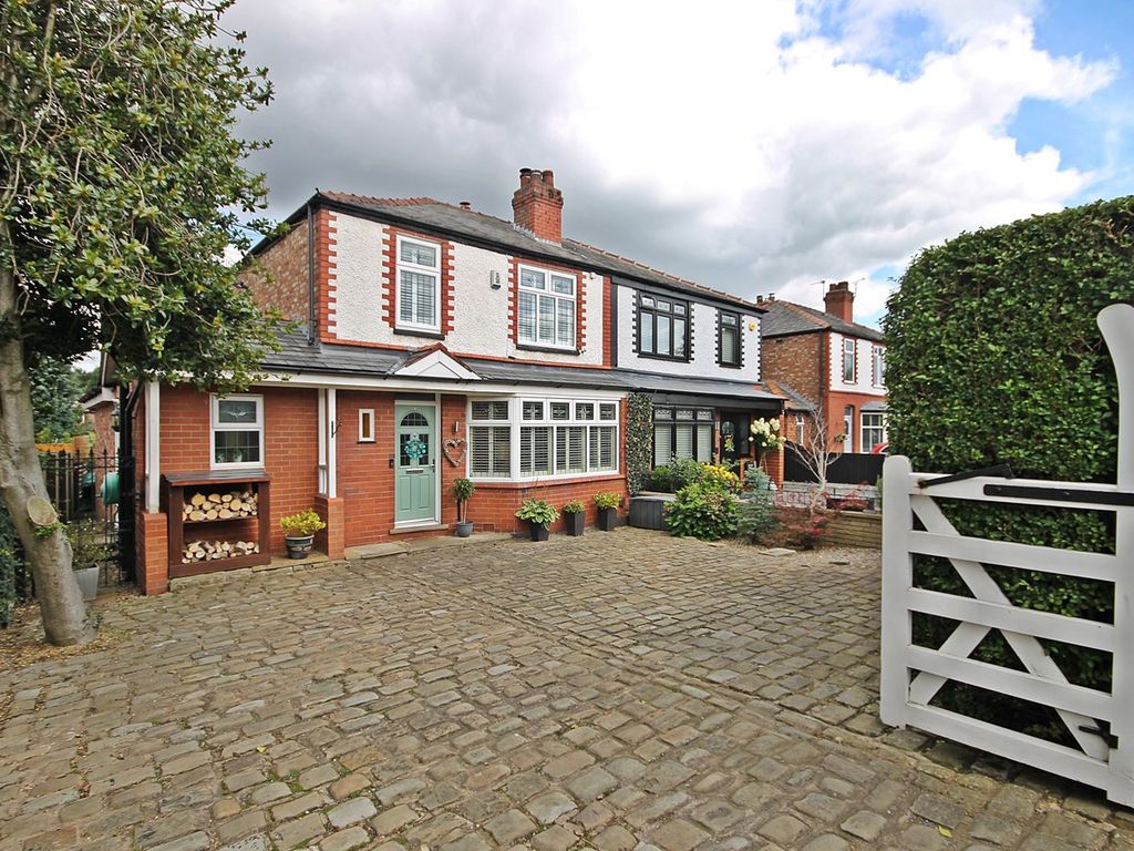 3 bed semidetached house for sale in Knutsford Road, Grappenhall