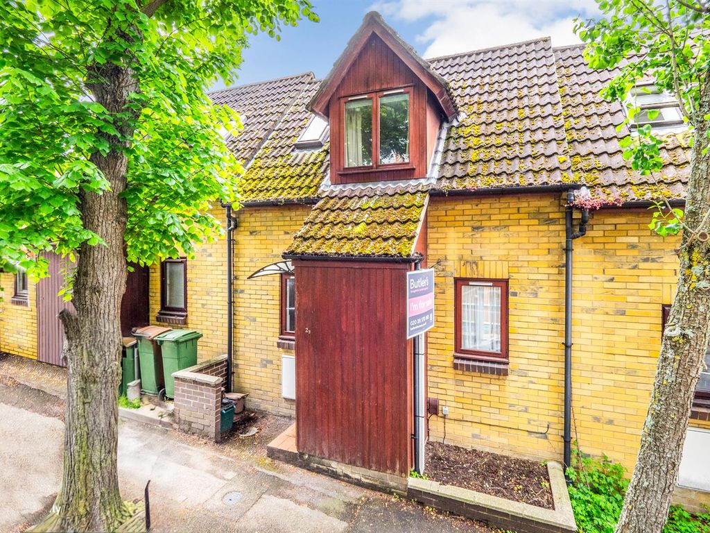 1 bed terraced house for sale in Victoria Road, Sutton SM1, £325,000