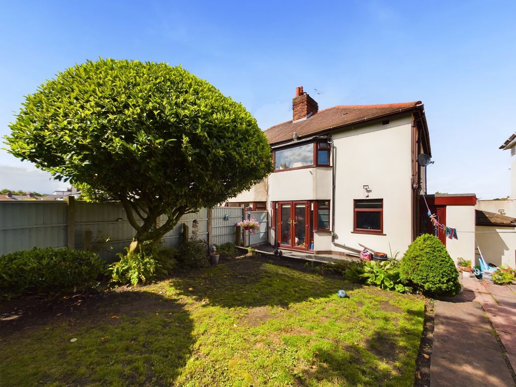 3 bed semidetached house for sale in Woolton Road, Wavertree