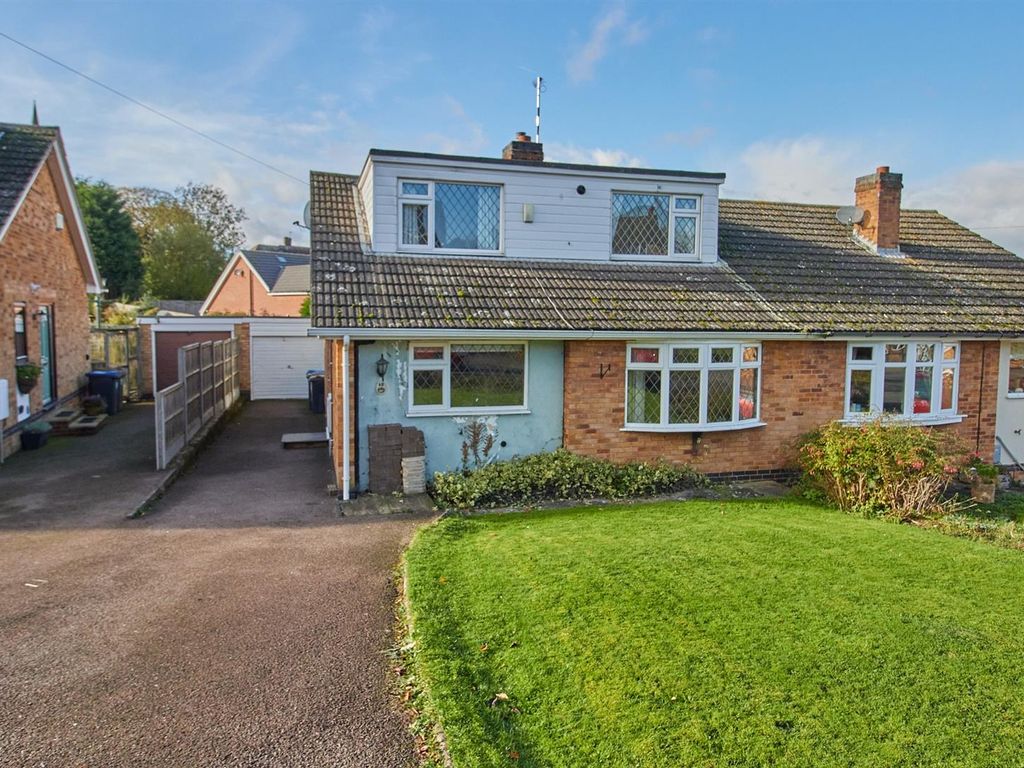 4 bed semidetached house for sale in Greenhill Road, Stoke Golding