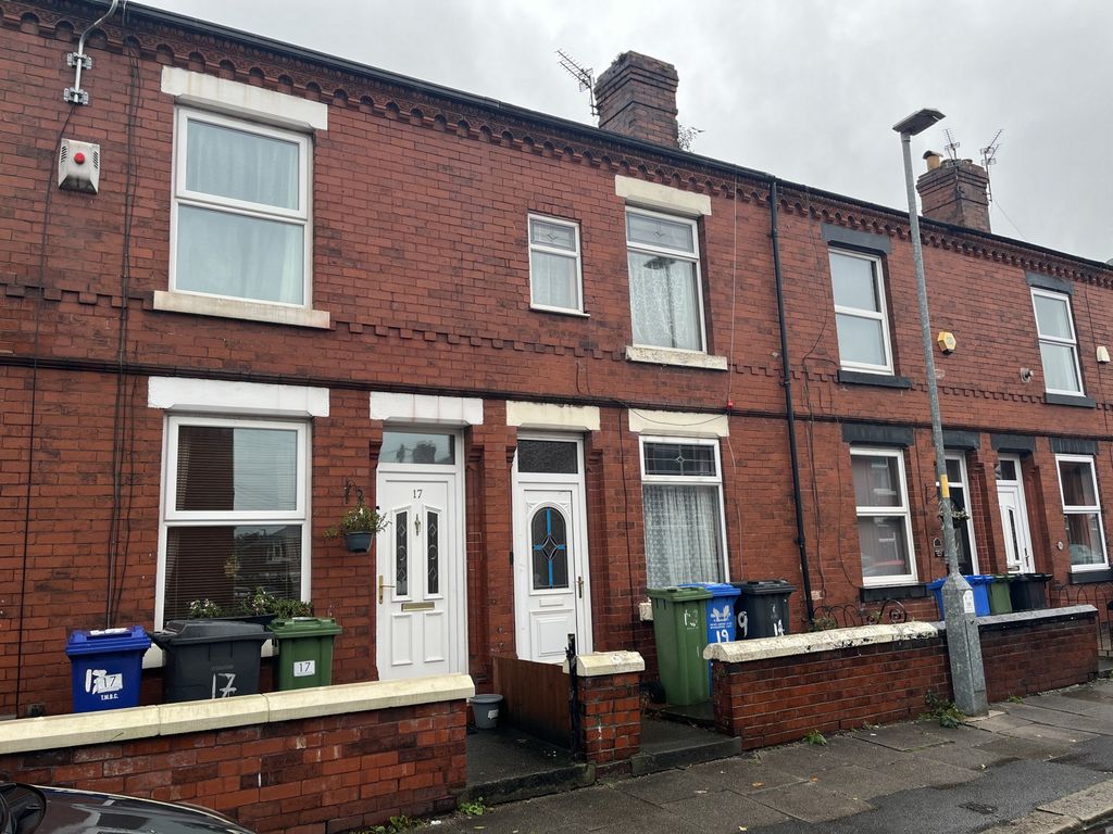 3 bed terraced house for sale in Princess Avenue, Denton M34, £130,000
