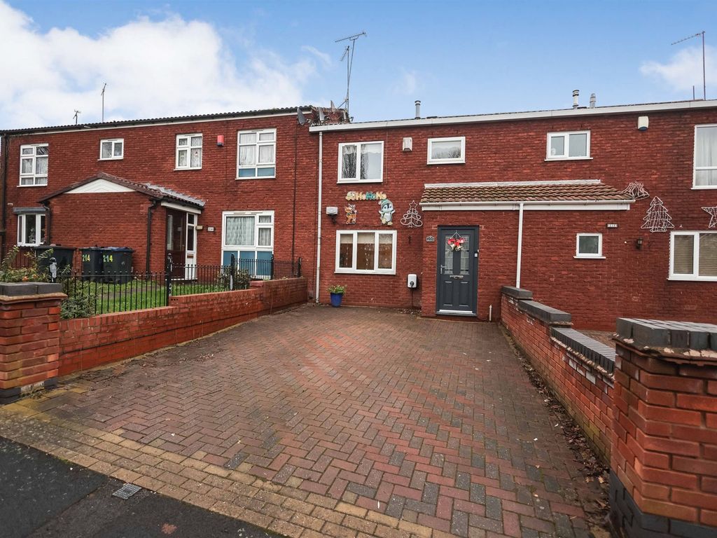 3 bed terraced house for sale in Yatesbury Avenue, Castle Vale