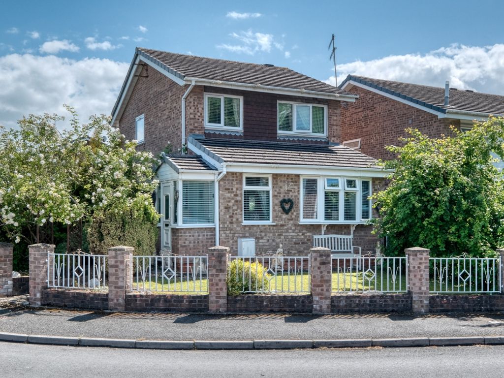 3 bed detached house for sale in Donnington Close, Redditch B98 Zoopla