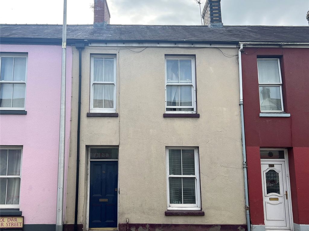 2 bed terraced house for sale in Water Street, Carmarthen