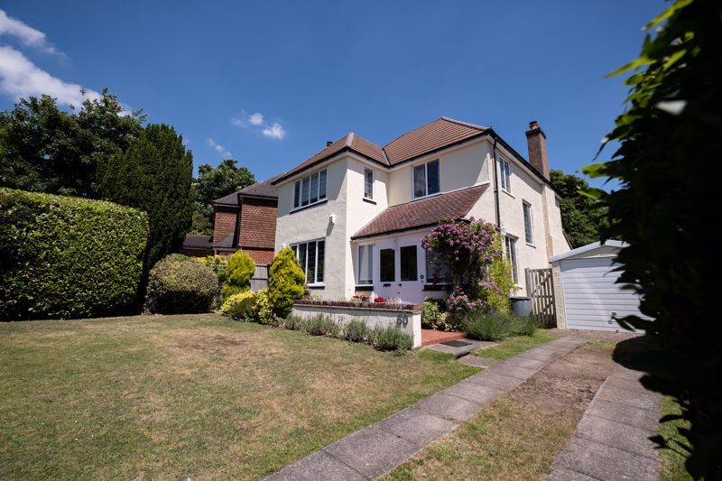 4 bed detached house for sale in Woodmansterne Road, Coulsdon CR5 Zoopla