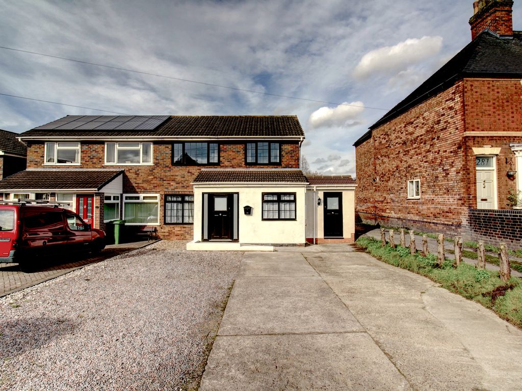 4 bed semidetached house for sale in Glascote Road, Glascote, Tamworth