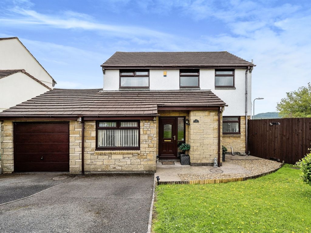 4 bed detached house for sale in Bryngwyn, Skewen, Neath SA10, £300,000