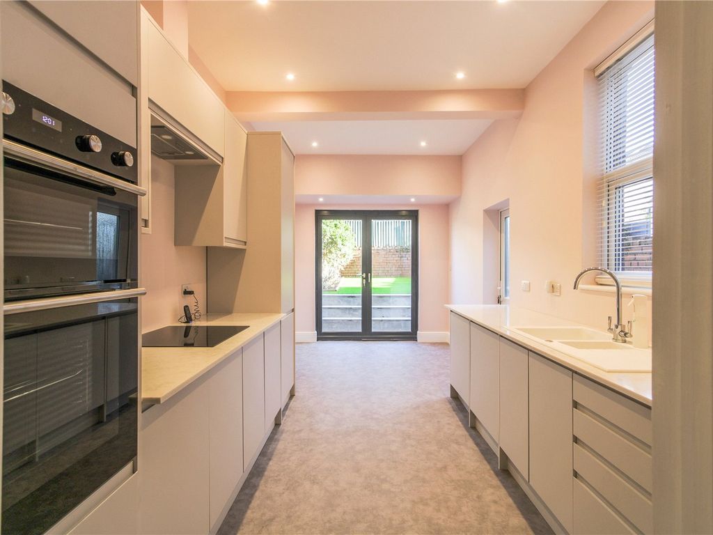 4 bed terraced house to rent in Repton Road, Bristol BS4, £2,600 pcm