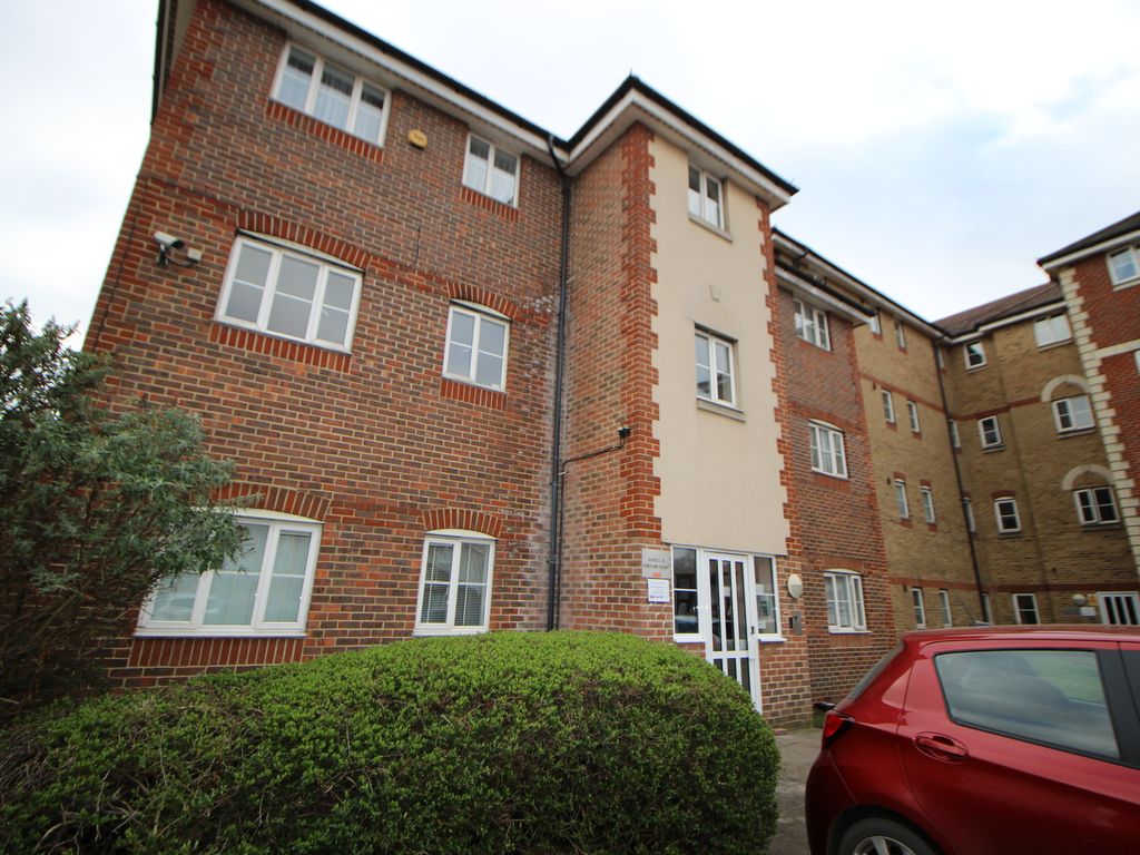 2 bed flat for sale in Fortune Court, Stern Close, Barking IG11 Zoopla