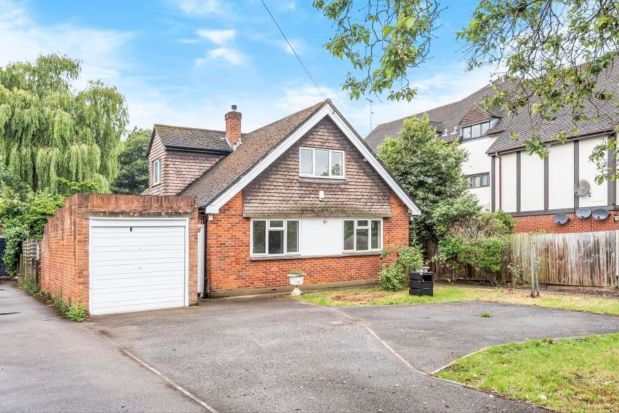 4 bed bungalow to rent in Murray Road, Northwood HA6 Zoopla